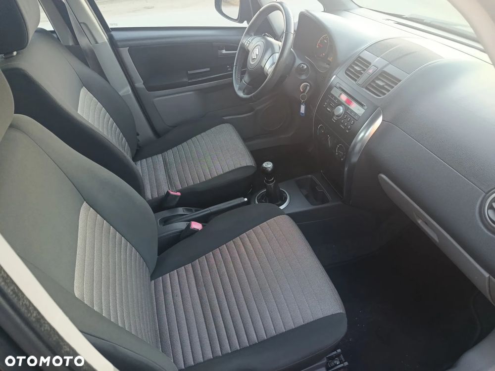 Suzuki SX4 - 7