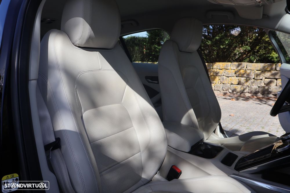 Jaguar I-Pace - 40