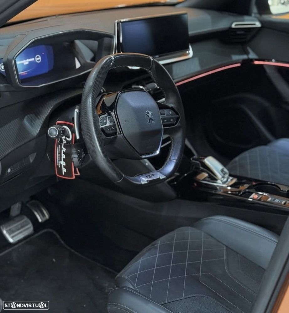 Peugeot 2008 1.2 PureTech GT EAT8 - 6