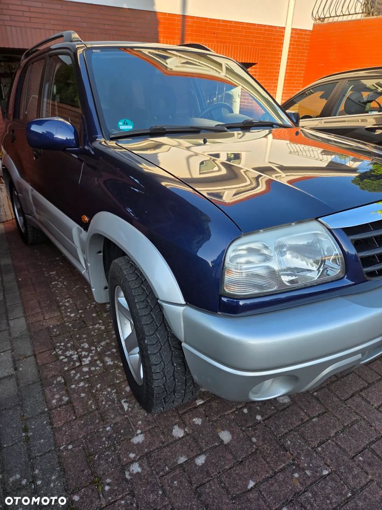 Suzuki Grand Vitara 2.0 - 8