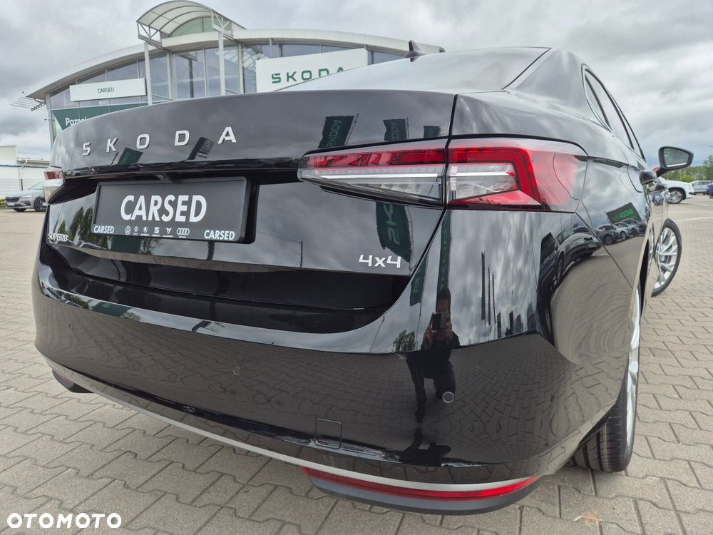 Skoda Superb 2.0 TDI SCR 4x4 L&K DSG - 10