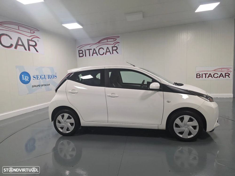 Toyota Aygo 1.0 X-Play Plus MM - 3
