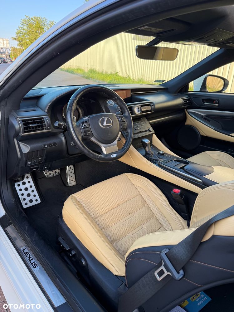 Lexus RC 200t / 300 F Sport - 10
