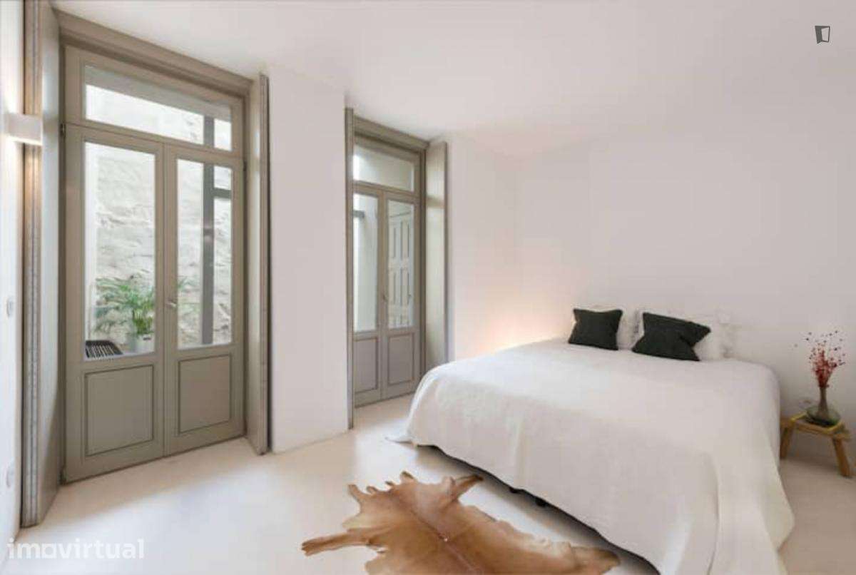 Apartamento com 1 quartos - localizado em Santo Ildefonso Porto - Grande imagem: 2/34