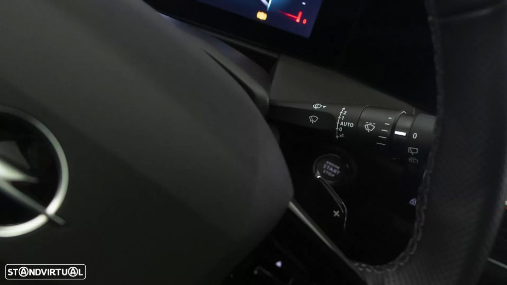 Opel Astra 1.2 T GS Line Aut. - 25