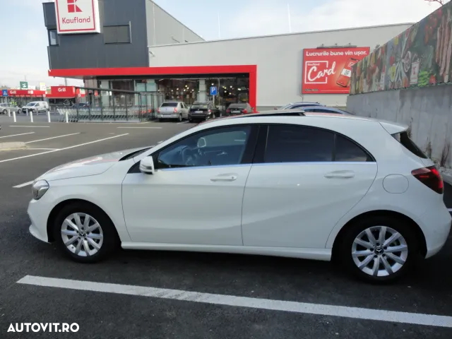 Mercedes-Benz A 180 d 7G-DCT AMG Line - 9