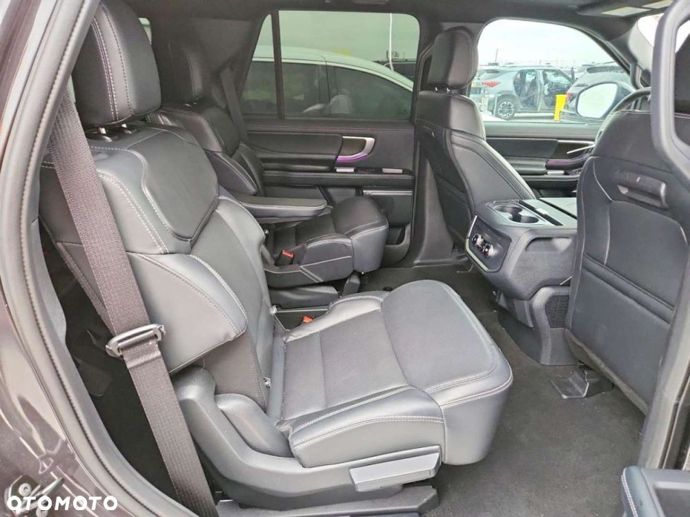 Ford Expedition - 10