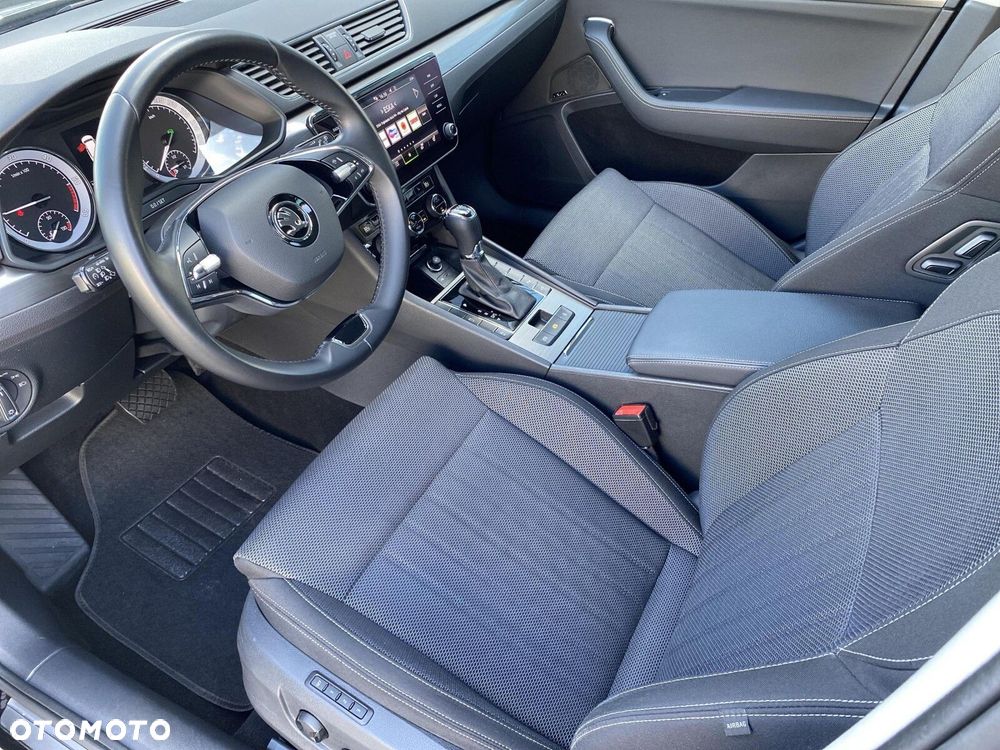 Skoda Superb 2.0 TDI SCR 4x4 Style DSG - 10