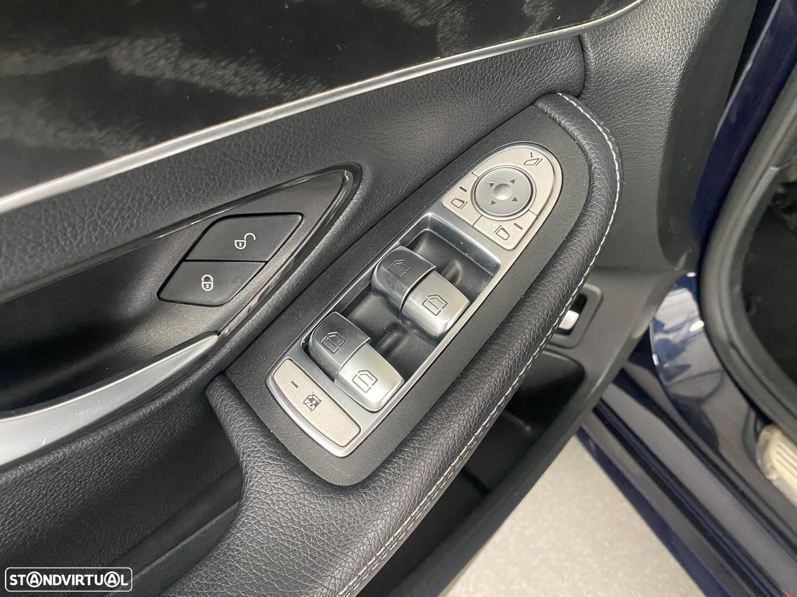 Mercedes-Benz C 300 - 21