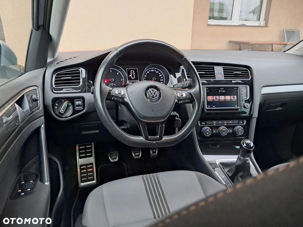 Volkswagen Golf 1.6 TDI BlueMotion Technology Allstar - 7