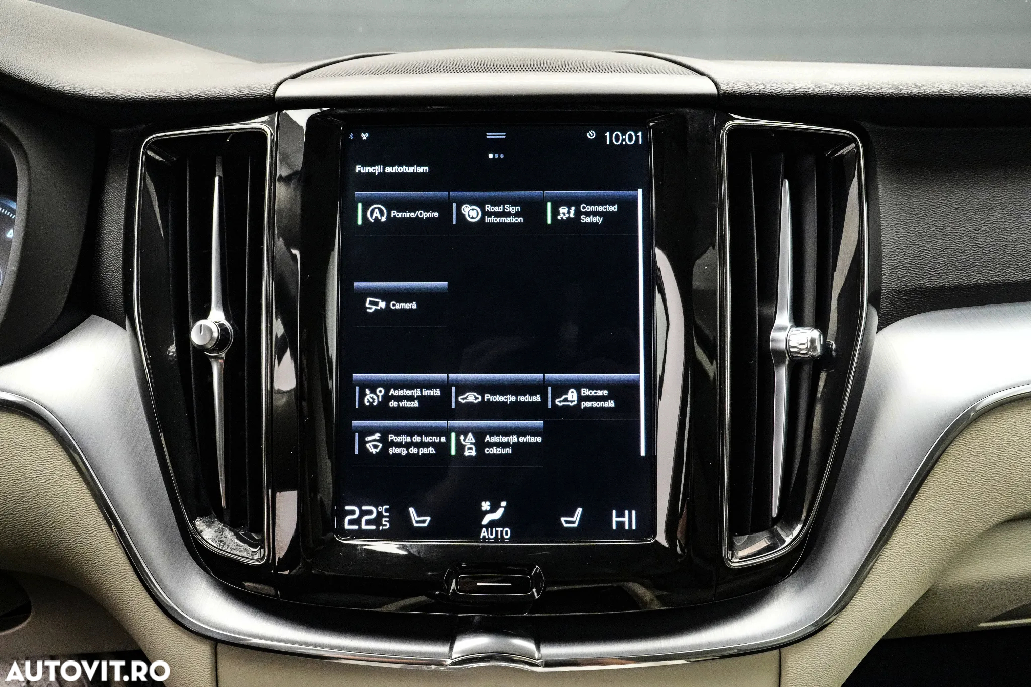 Volvo XC 60 D4 Momentum Pro - 22