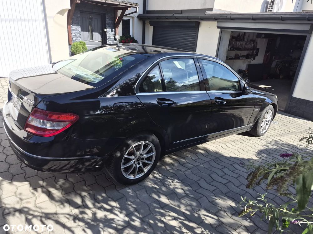 Mercedes-Benz Klasa C 200 Kompressor Elegance - 3