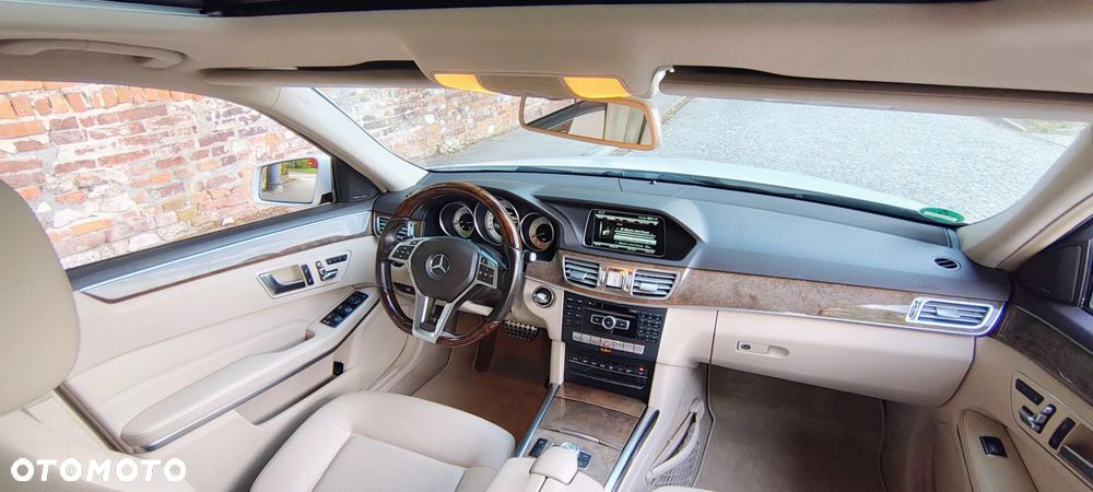Mercedes-Benz Klasa E 350 4Matic BlueEFFICIENCY 7G-TRONIC Avantgarde - 30