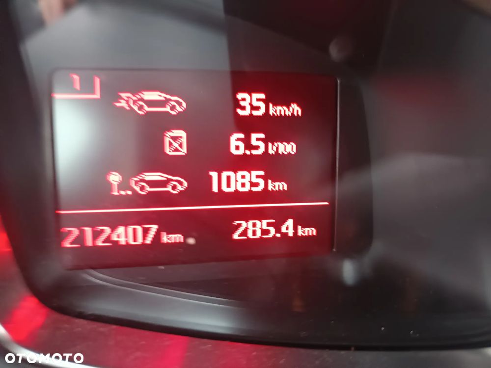 Citroën DS5 e-HDi 115 EGS6 SoChic - 8