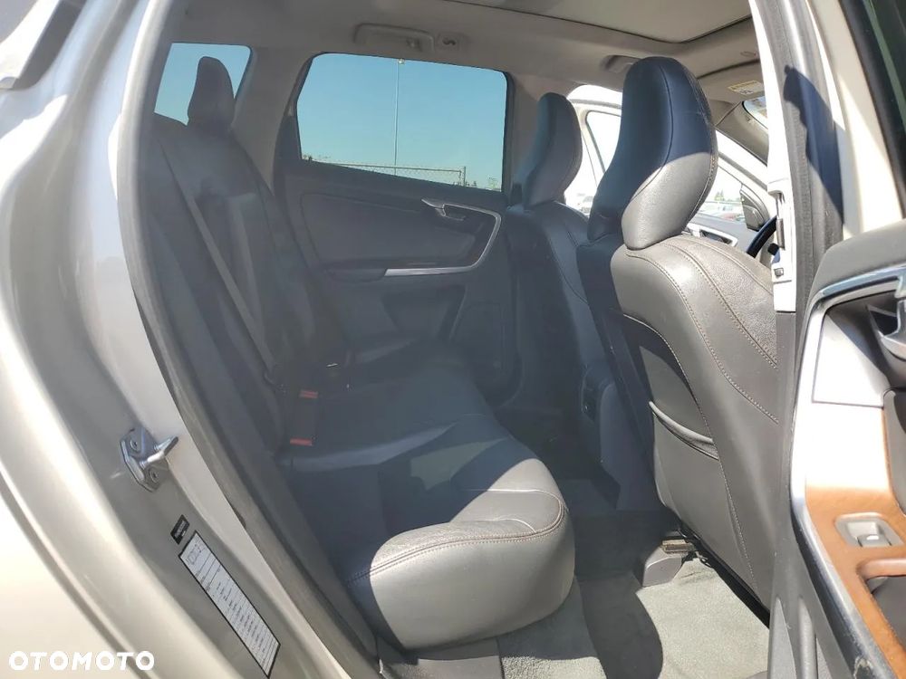 Volvo XC 60 - 11