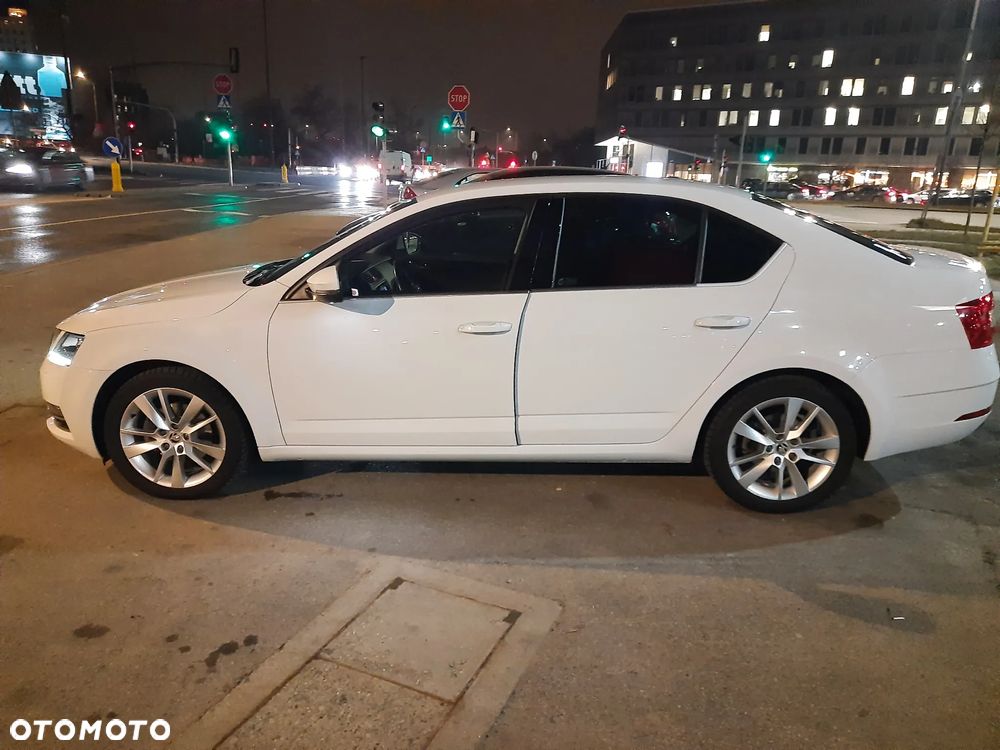 Skoda Octavia 2.0 TDI 4x4 Sportline DSG - 9