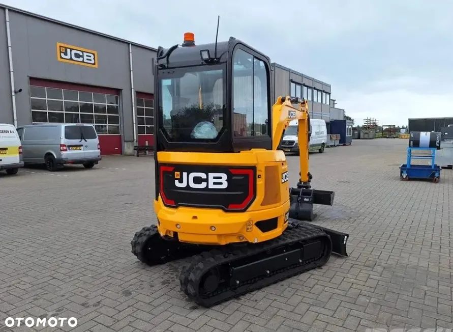 JCB 26 c1 - 5