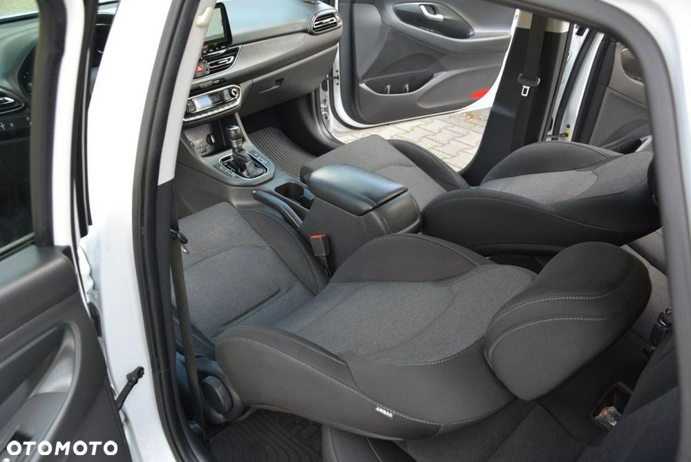 Hyundai i30 1.6 CRDI DCT EDITION 30+ - 19