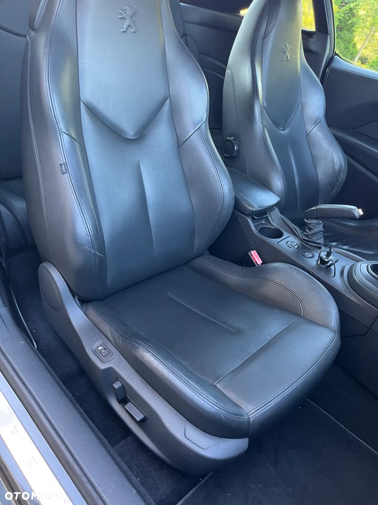 Peugeot RCZ 2.0 HDi FAP 165 - 9