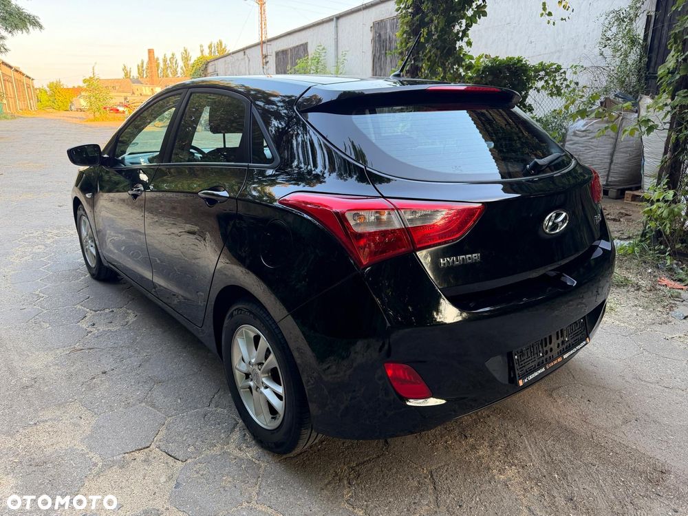 Hyundai i30 - 23