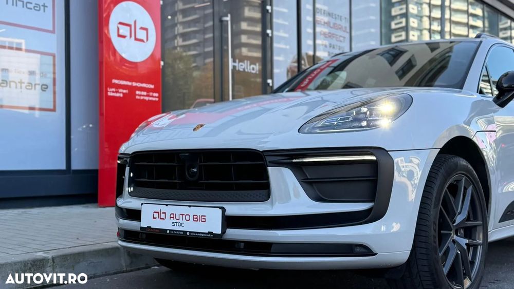 Porsche Macan T - 2
