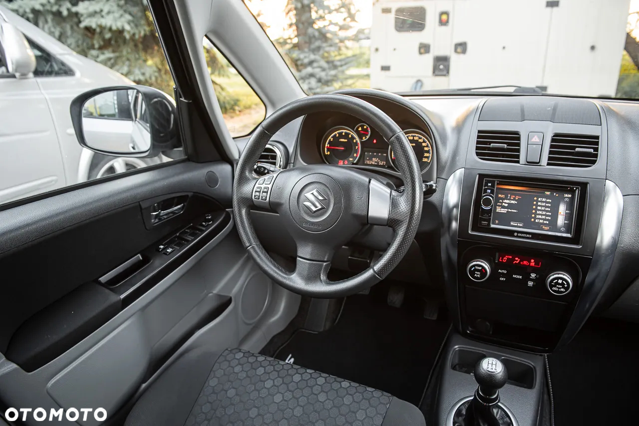 Suzuki SX4 - 23
