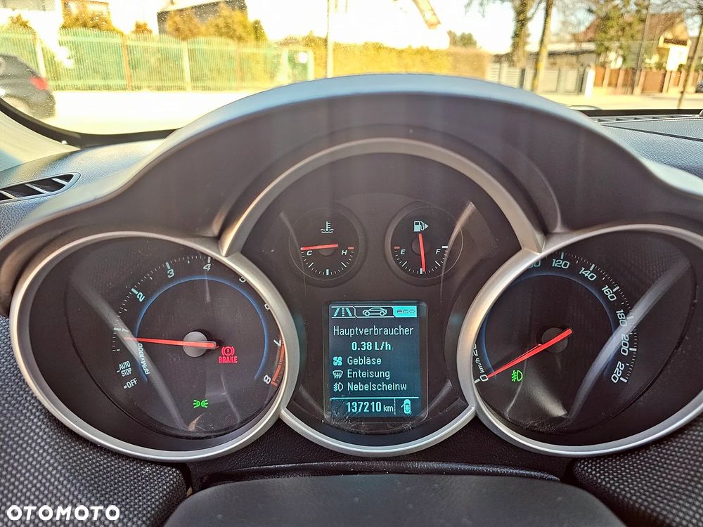 Chevrolet Cruze - 18