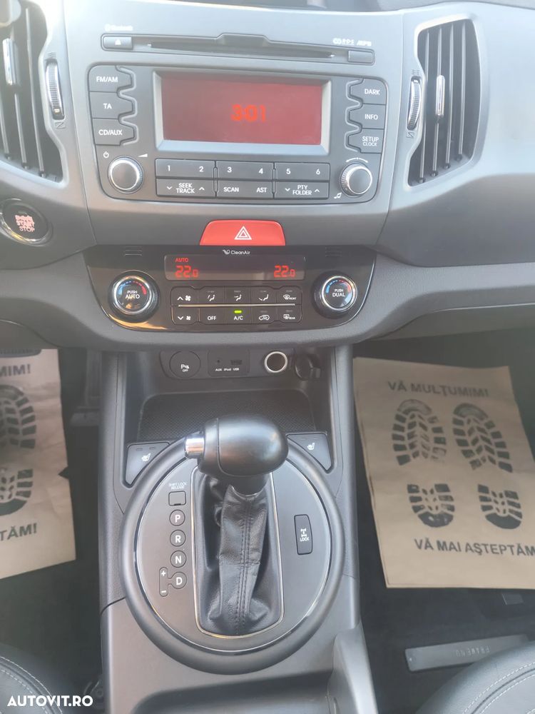 Kia Sportage 2.0 CRDI 4WD Automatik Dream-Team Edition - 10