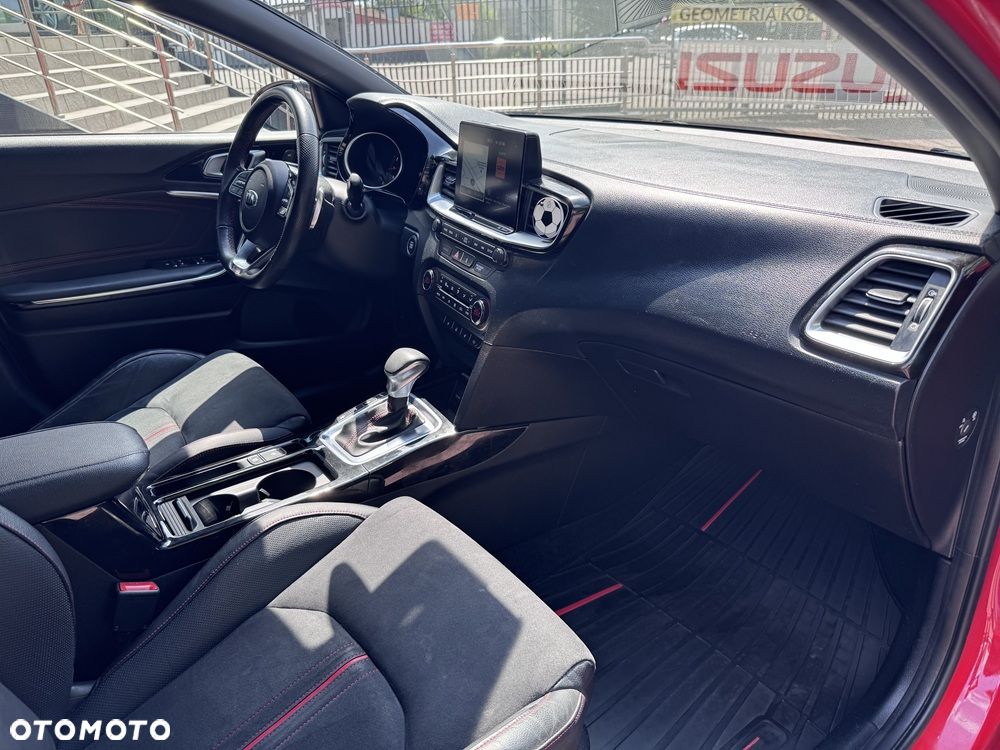 Kia ProCeed - 22