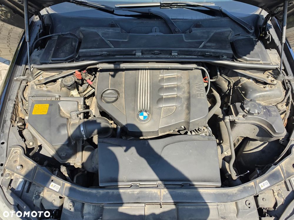 BMW Seria 3 318d DPF Edition Sport - 21
