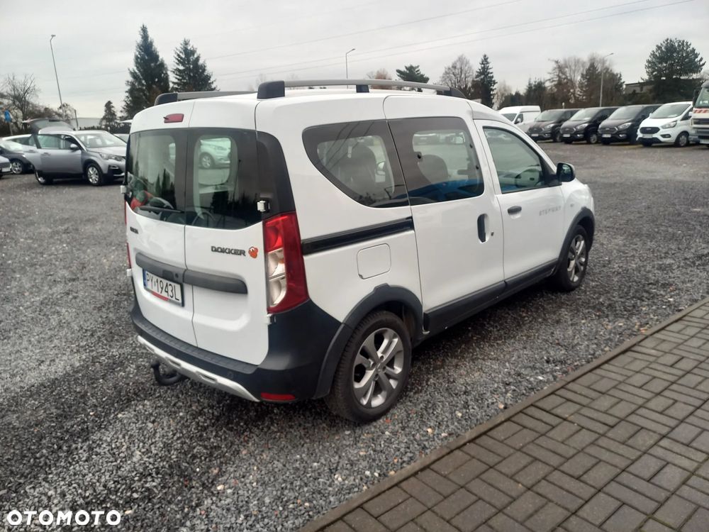 Dacia Dokker TCe 115 Stepway Celebration - 8
