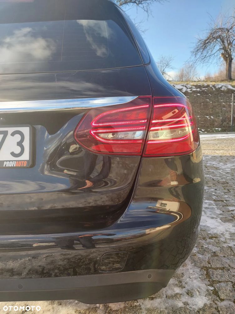 Mercedes-Benz Klasa C 200 d 9G-TRONIC Exclusive - 17