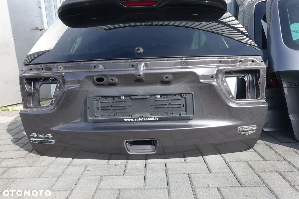 KLAPA BAGAŻNIKA JEEP GRAND CHEROKEE WK2 14r. LIFT PAU - 3
