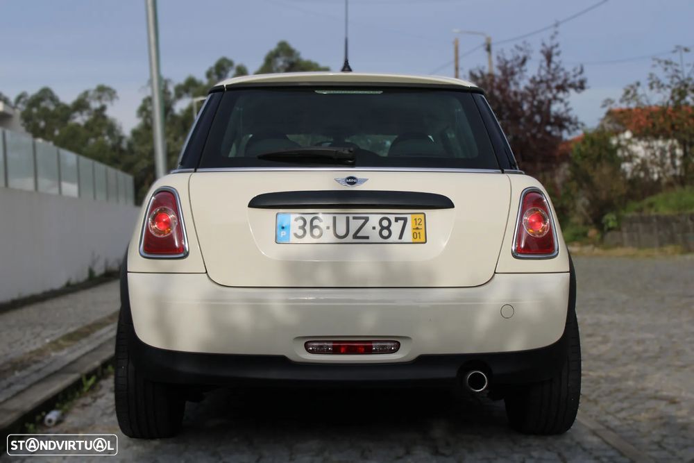 MINI 3 Portas One D - 3