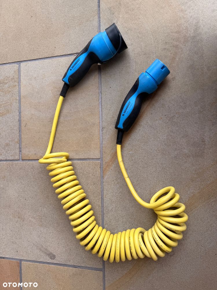 Ładowarka Kabel ładowania Mercedes W205 a0005832198 - 2