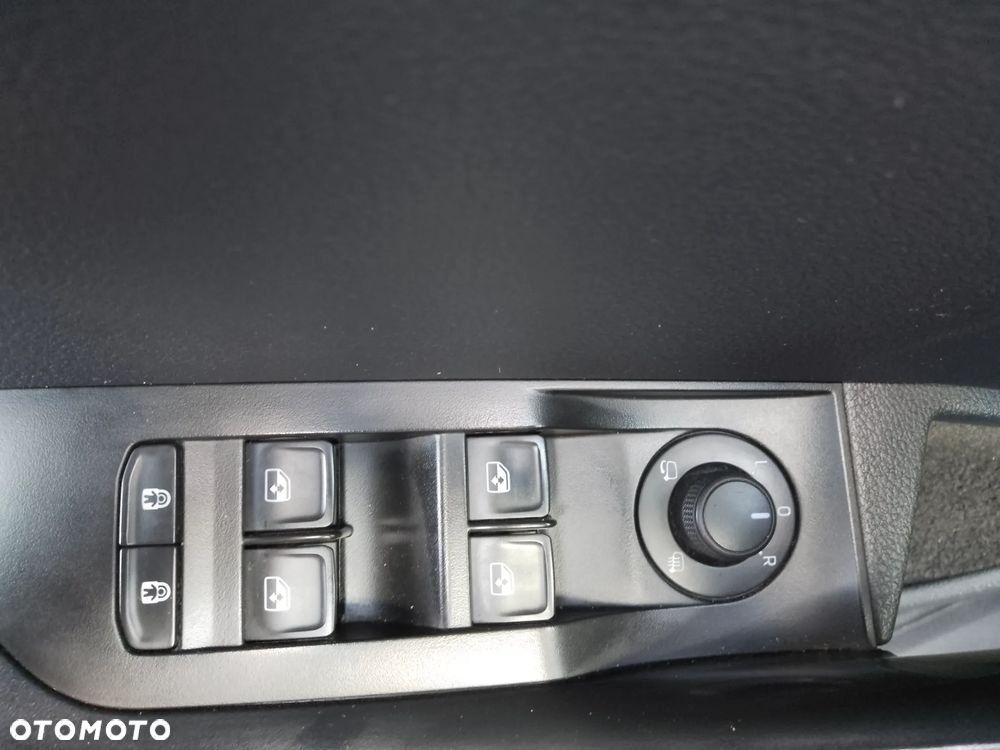 Skoda Superb 1.5 TSI Ambition - 25