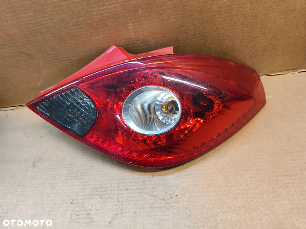 LAMPA TYŁ TYLNA PRAWA OPEL CORSA D - 3