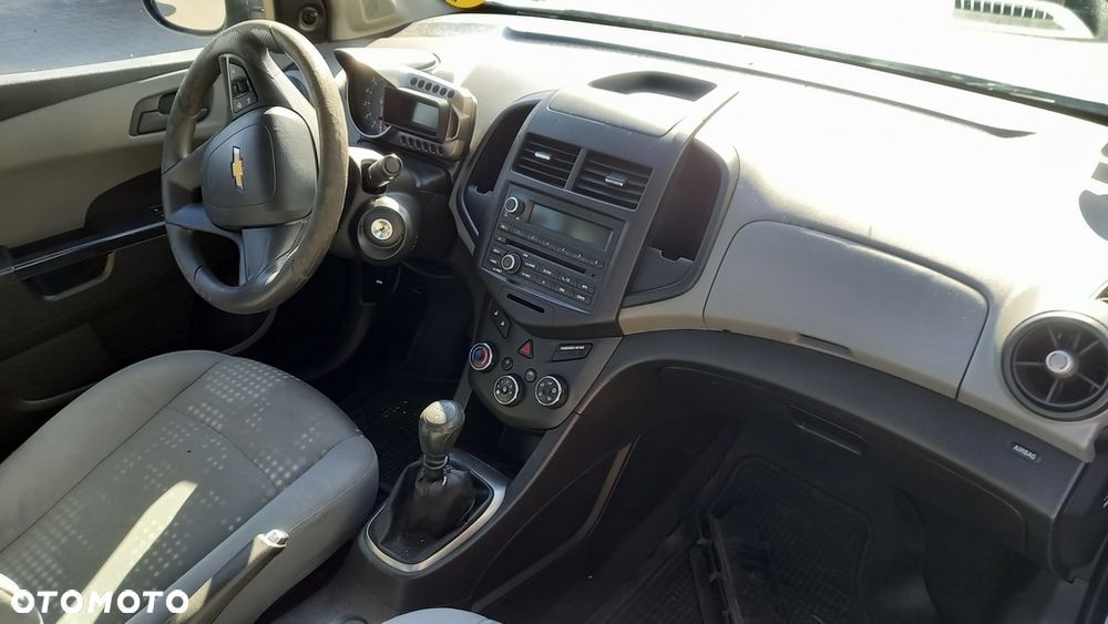 Chevrolet Aveo 1,2 benzyna części maska klapa drzwi błotnik zderzak lampa reflelektor felgi wyposażnie wnętrza silnik A12XER skrzynia biegów M26 - 7