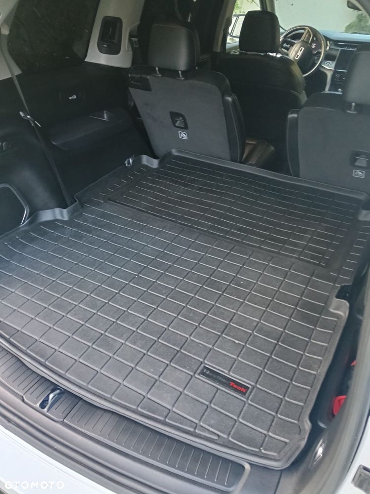 Jeep Grand Cherokee - 12