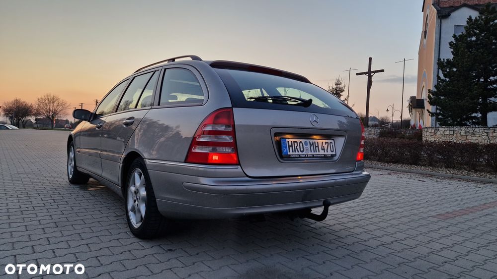 Mercedes-Benz Klasa C 200 Kompressor Automatik Elegance - 29