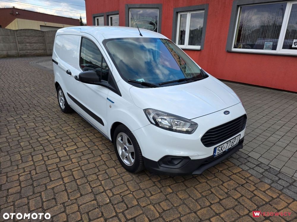 Ford Transit Courier - 2