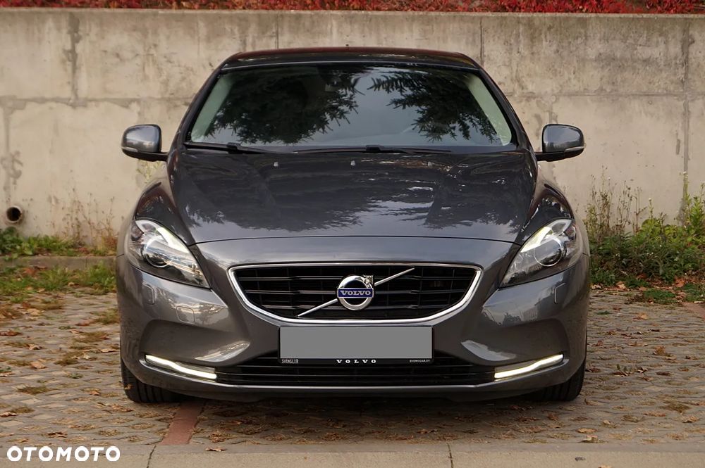 Volvo V40 D3 Summum - 9