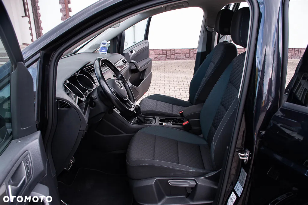 Volkswagen Touran 2.0 TDI BMT IQ Drive DSG - 24
