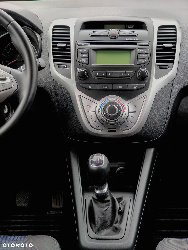 Hyundai ix20 1.6 CRDi Fifa World Cup Edition - 18