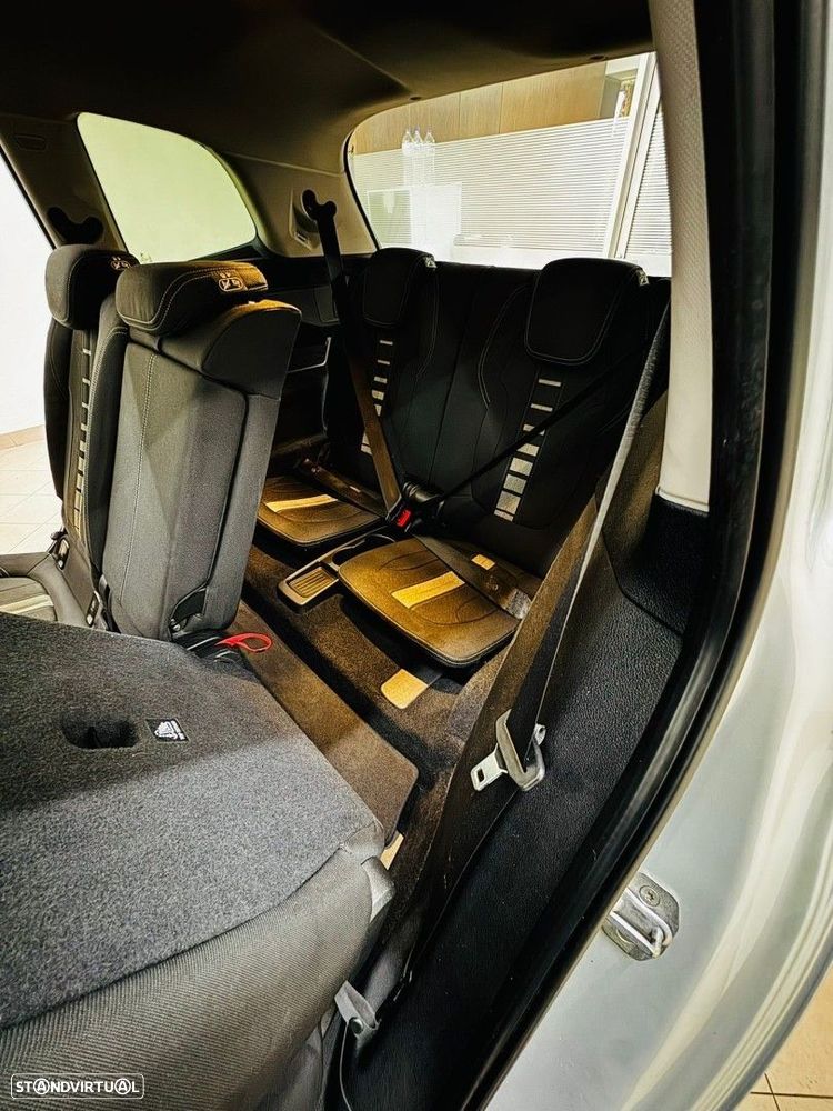 BMW 216 Gran Tourer d 7L Line Sport - 16