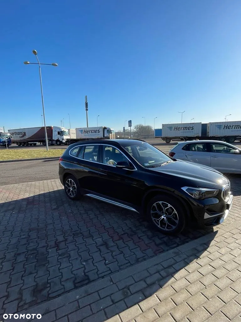 BMW X1 sDrive18i xLine - 3