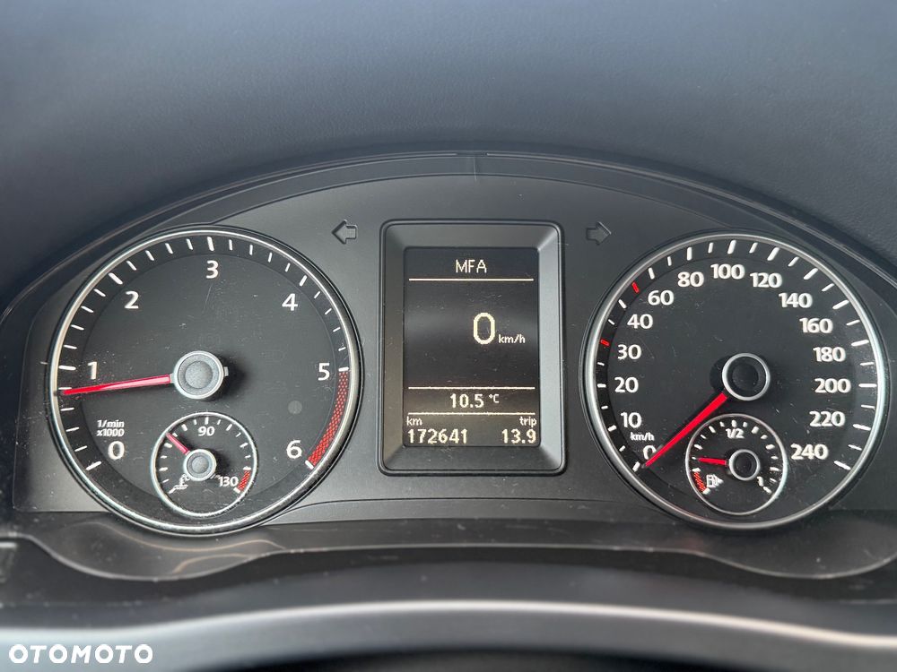 Volkswagen Golf Plus 1.6 TDI Highline - 13