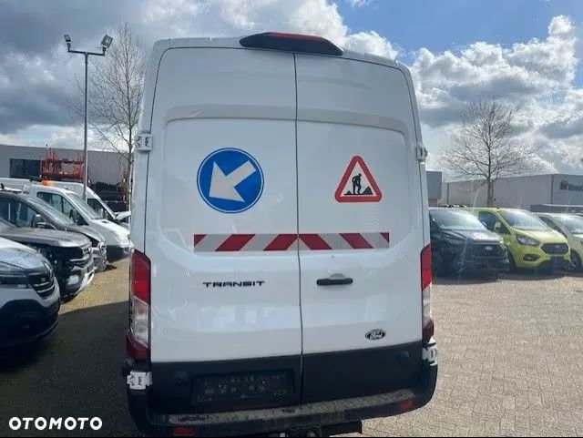 Ford Transit - 11