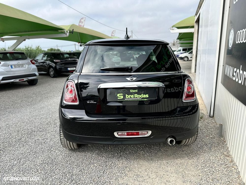 MINI 3 Portas One D - 6