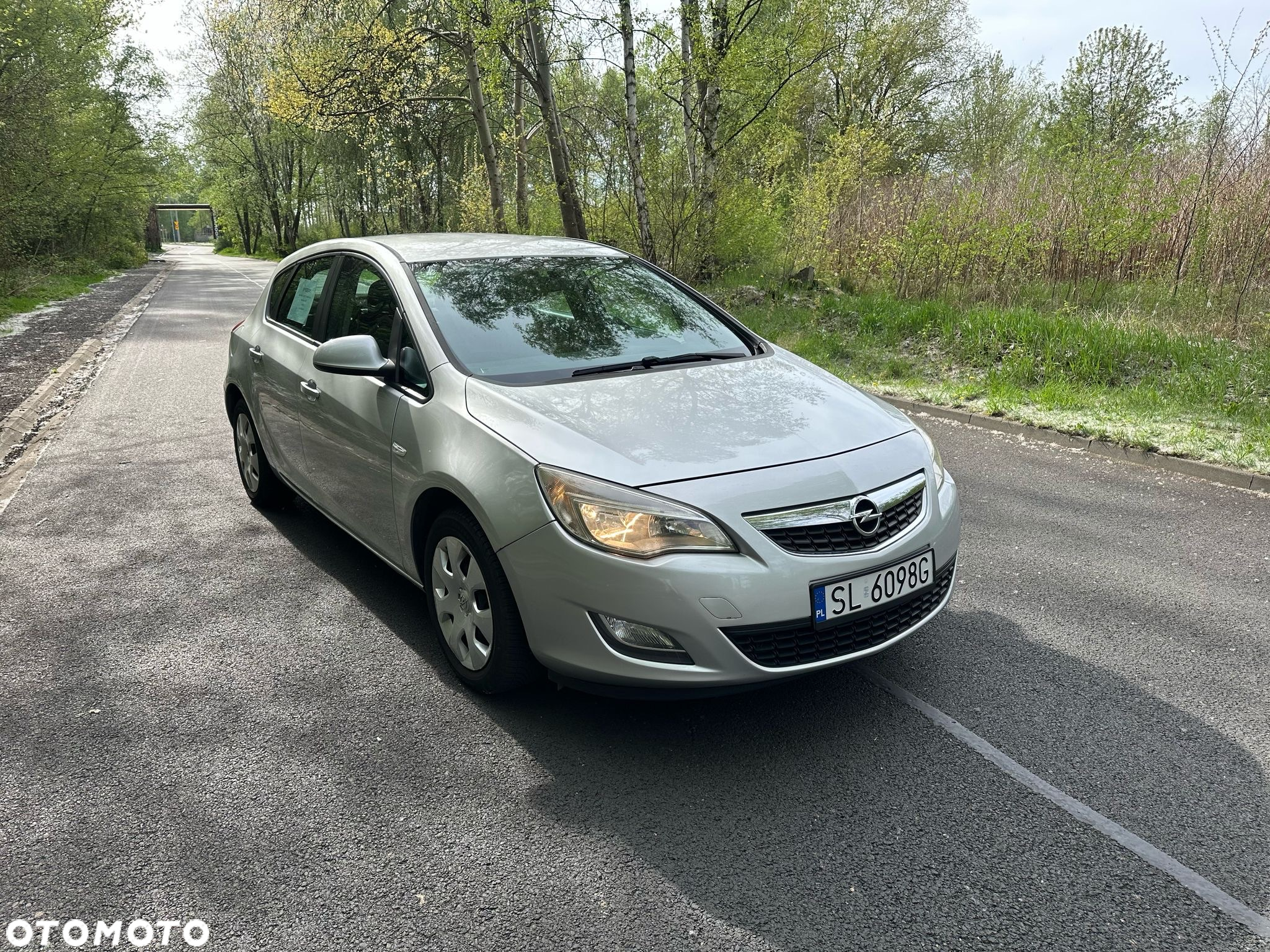 Opel Astra IV 1.4 T Enjoy - 2